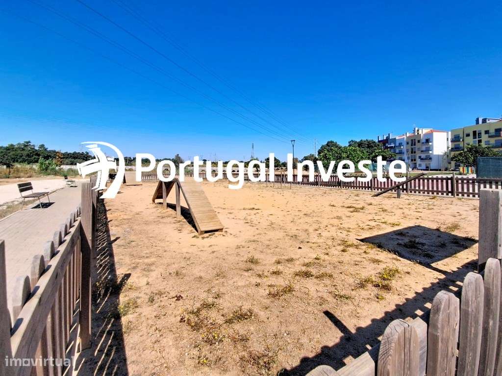 Terreno na Quinta da Amizade com projeto de moradia aprovado - Grande imagem: 5/6