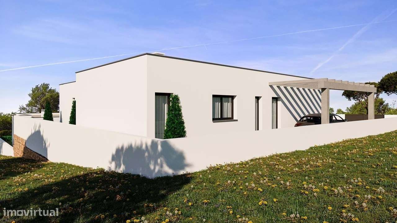 Moradia térrea com 3 quartos,    vista de Campo e piscina -  Cela ,-18