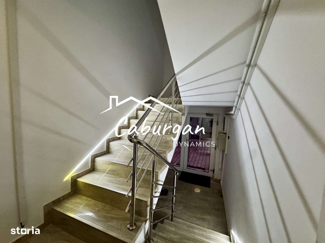 Apartament cu 3 camere, curte 66mp, 2 locuri de parcare, Arhitectilor-19