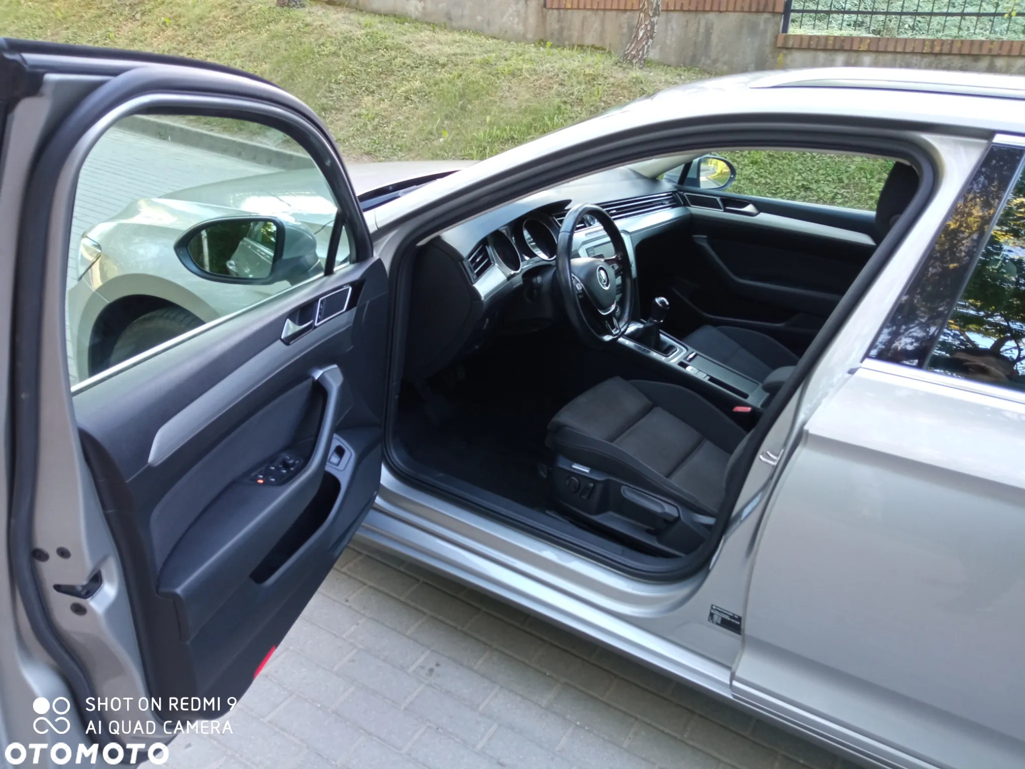 Volkswagen Passat 1.6 TDI BMT Comfortline - 10