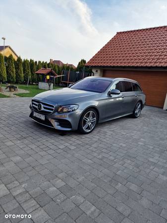 Mercedes-Benz Klasa E 220 d T 9G-TRONIC AMG Line - 1