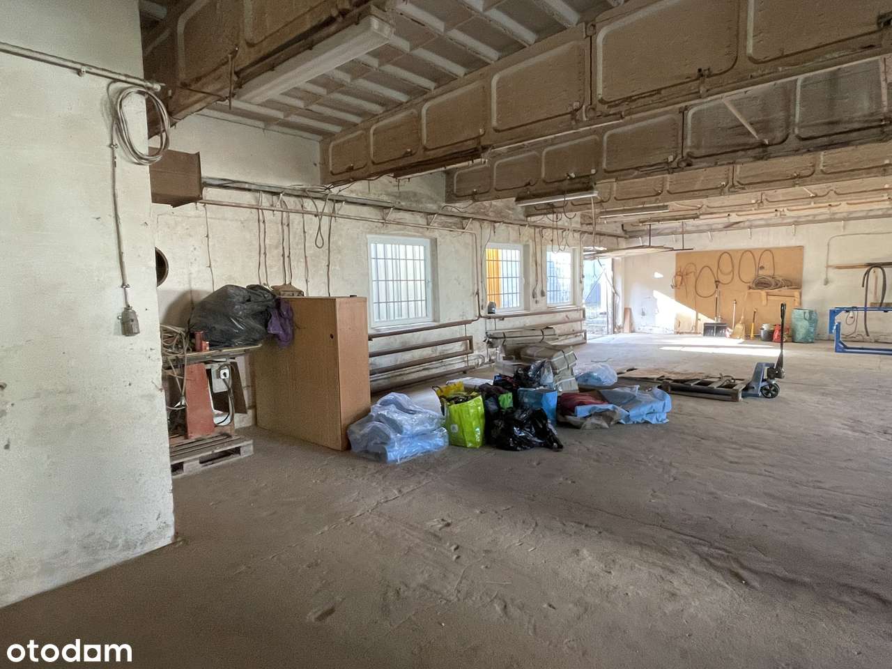 Hala murowana ogrzewana 200 m2 teren przemysłowy - Pełny obrazek: 3/11