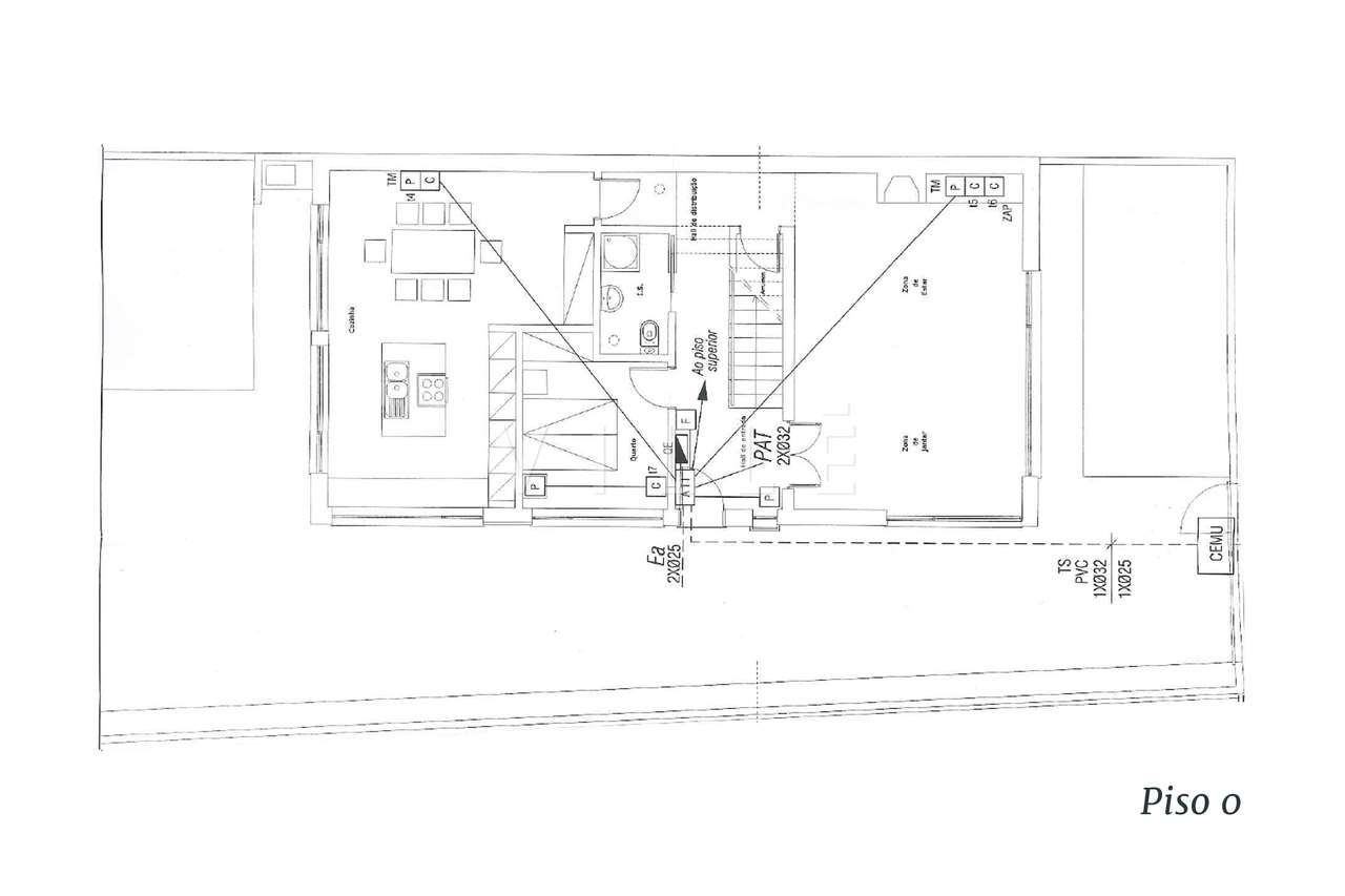 Moradia T4 com piscina aquecida e garagem dupla-52