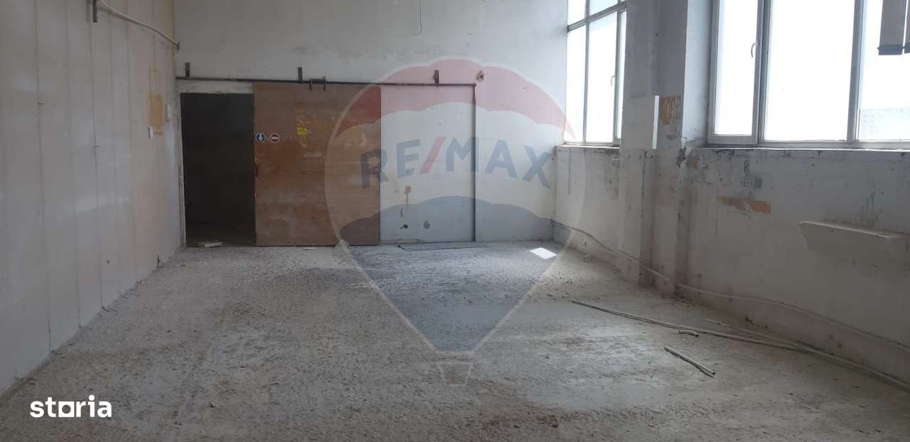 Spații industriale 200-432 mp . Baicului etaj lift marfa - Imagine principală: 1/9
