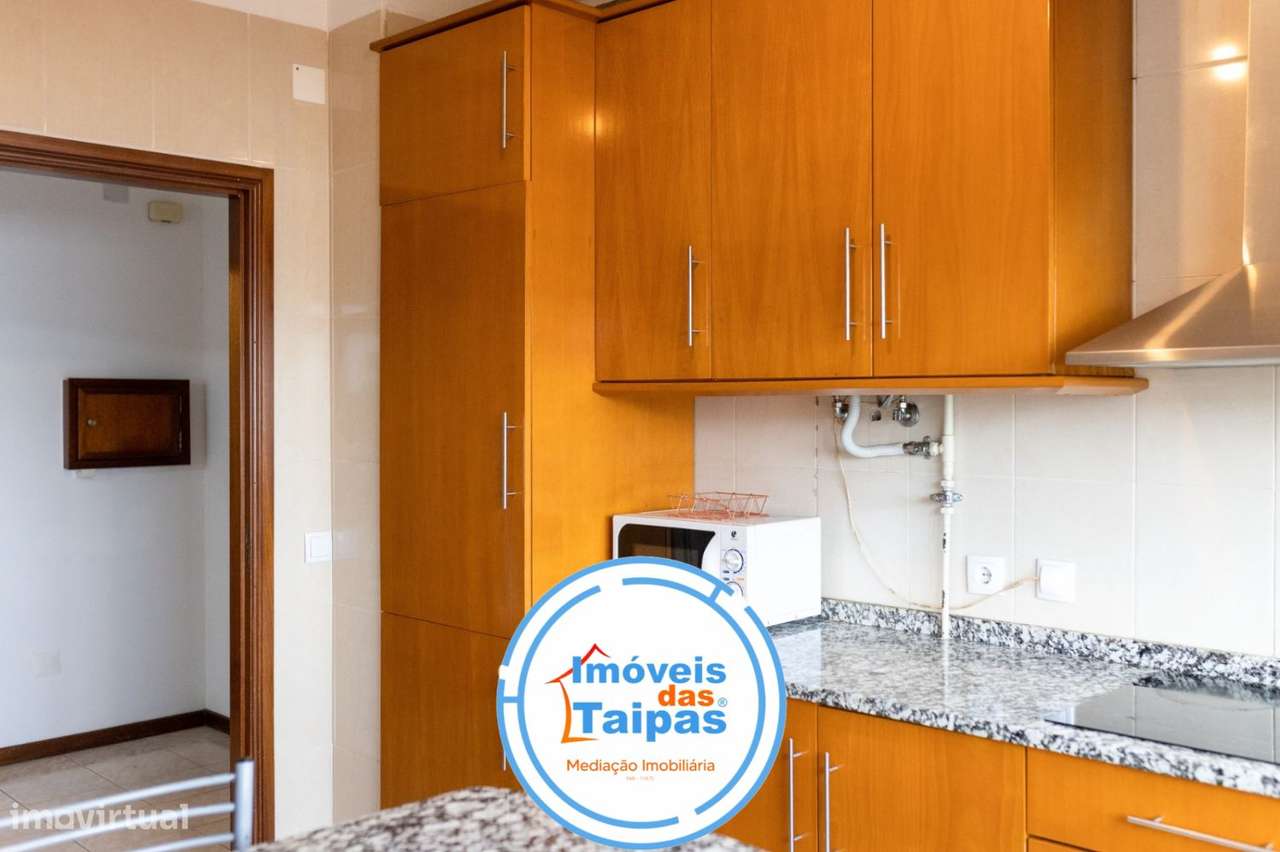 Vende-se Apartamento T3, em Barco, Guimarães-12