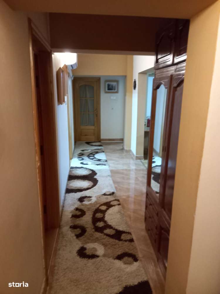 Apartament 4 camere Calea Nationala mai sus de Stadion - Imagine principală: 4/13