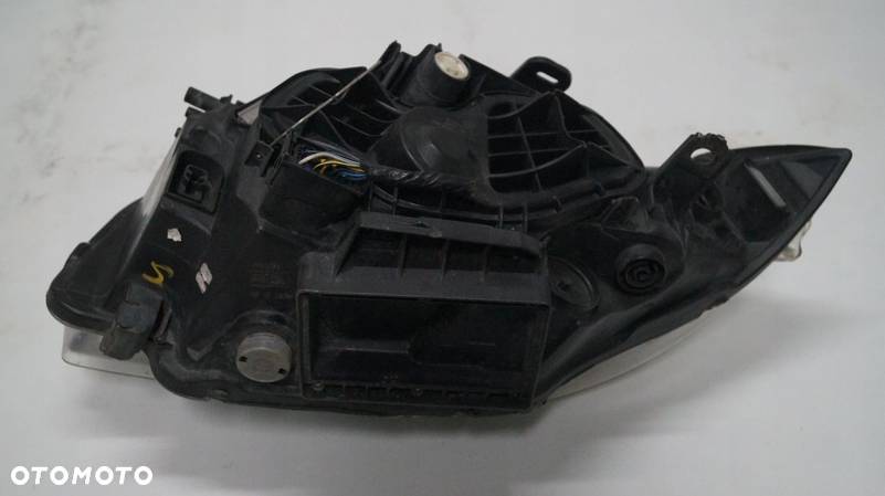 LAMPA PRZEDNIA PRAWA BMW SERIA 1 E87 - 9