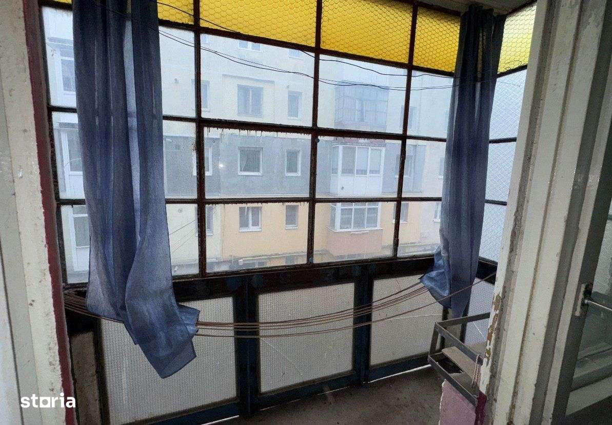 Sibiu, Zona Vasile Aron Apartament-3 camere 58 mp utili, etaj 2/4-11