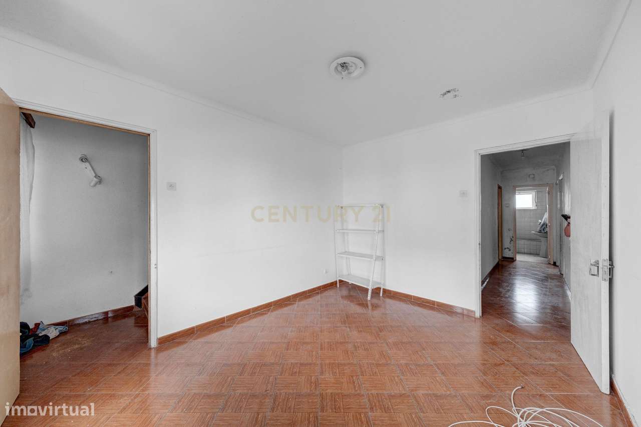 Apartamento T2 para recuperação em zona histórica de Angra do Heroísmo - Grande imagem: 4/10