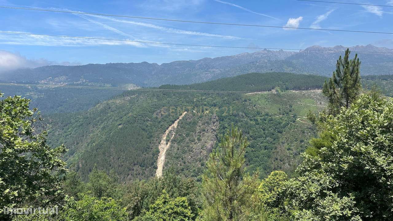 O Refúgio Perfeito no Topo do Gerês: Onde o Silêncio Encontra a Imens-14