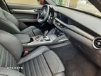 Alfa Romeo Stelvio 2.0 Turbo Veloce Q4 - 11