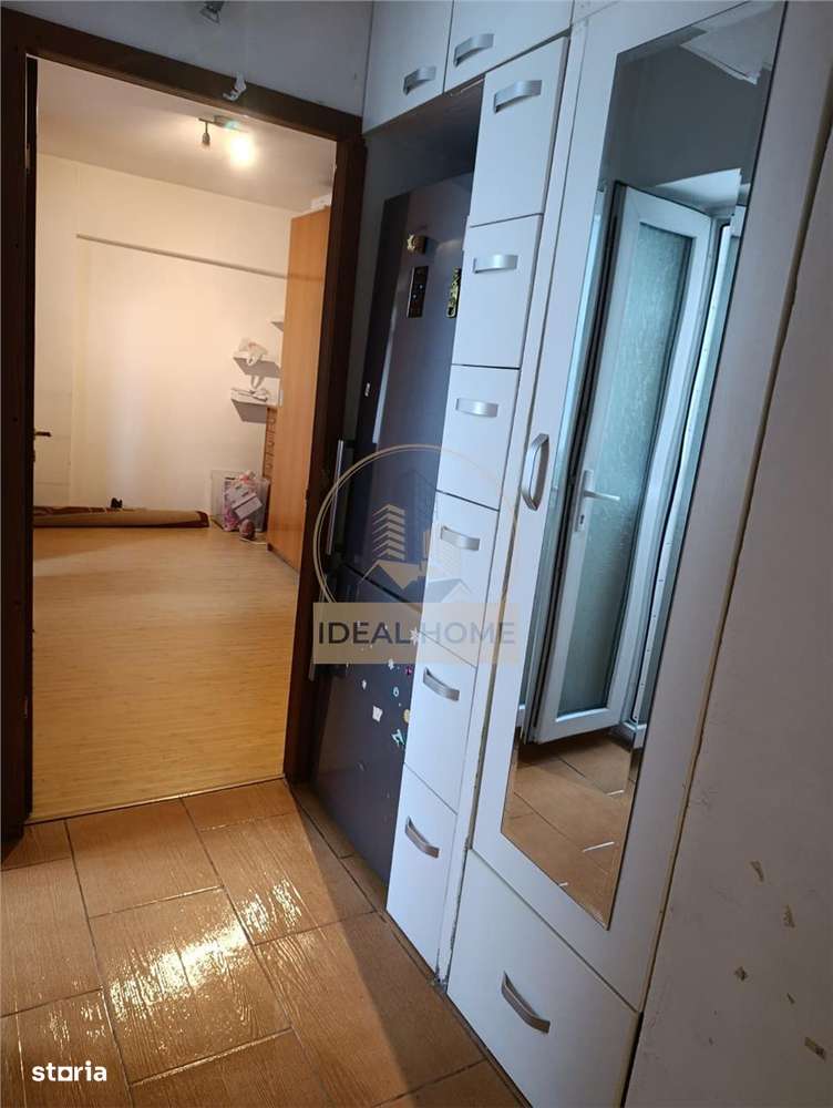 2 CAMERE DECOMANDAT - ETAJ INTERMEDIAR - ZONA GARA-8