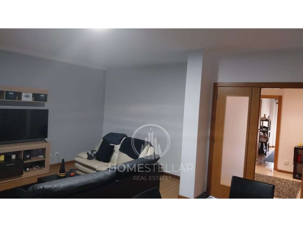 Apartamento T2 Atalaia com Arrecadação e Parqueamento - Grande imagem: 5/12