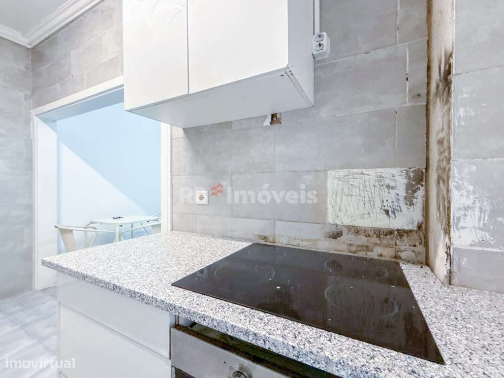Apartamento T3 remodelado no centro de Abrantes-15
