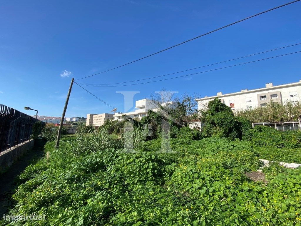 Terreno no Casalinho de Ajuda junto a...