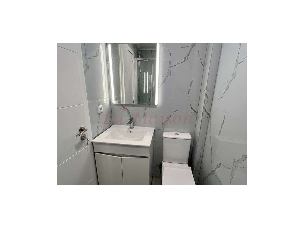 T2 Totalmente Remodelado em Benfica-10