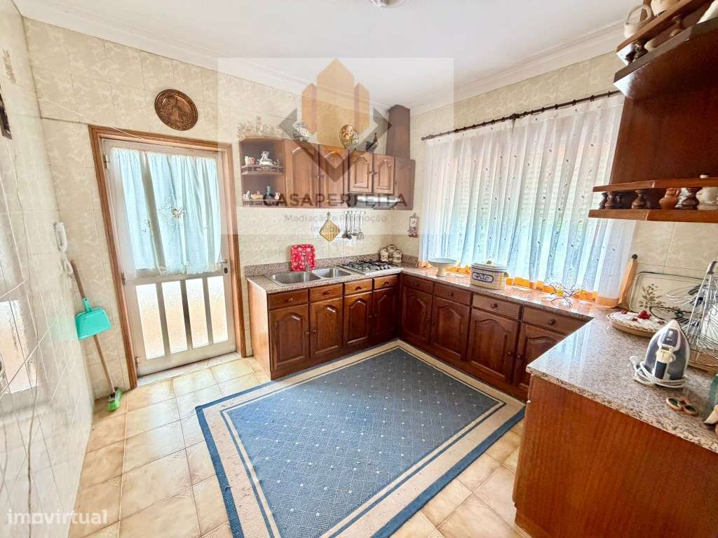 2 Andares Moradia T3 com Terreno, Anexo e Garagem - Avintes-10