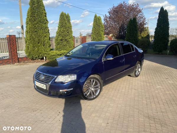 Volkswagen Passat 2.0 TDI DPF Highline - 1