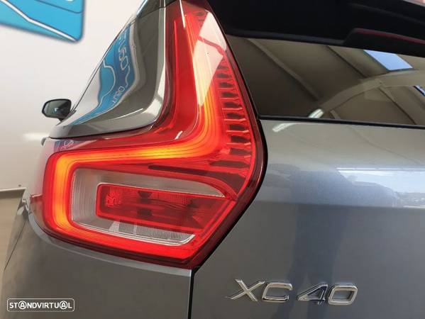 Volvo XC 40 2.0 D3 R-Design Geartronic - 14