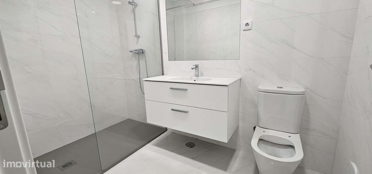 T3 REMODELADO NA URBANIZAÇÃO DO INFANTADO-9