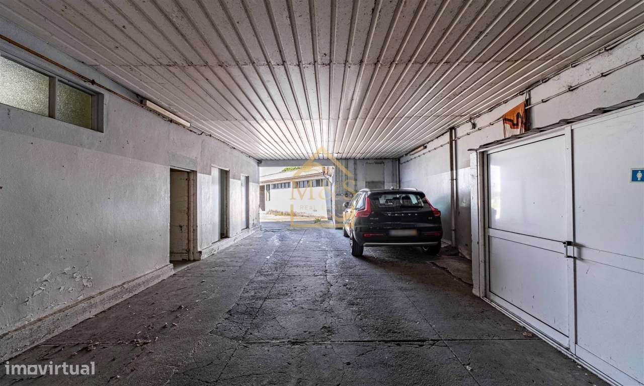 Moradia com comercio| Terreno 2900m2 |  Praia - Lavra-25
