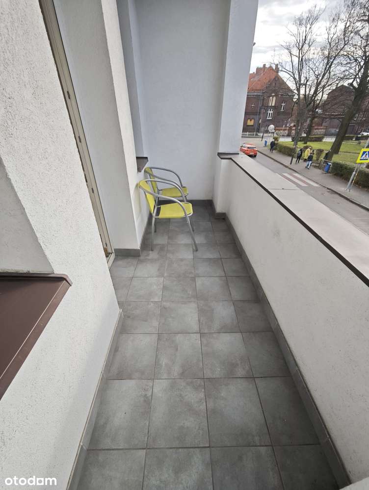 Kawalerka z balkonem w samym centrum Siemianowic! - Pełny obrazek: 4/9