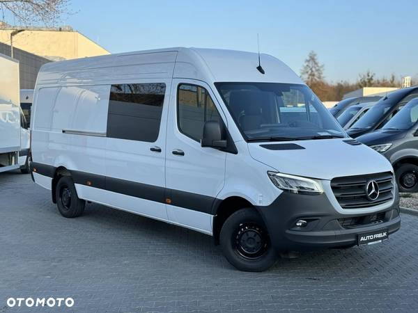 Mercedes-Benz Sprinter - 1