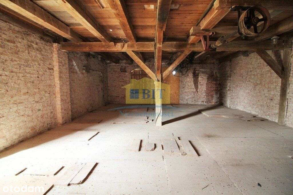 Budynek dawnego młyna, ul. Dworcowa w Złocieńcu-11