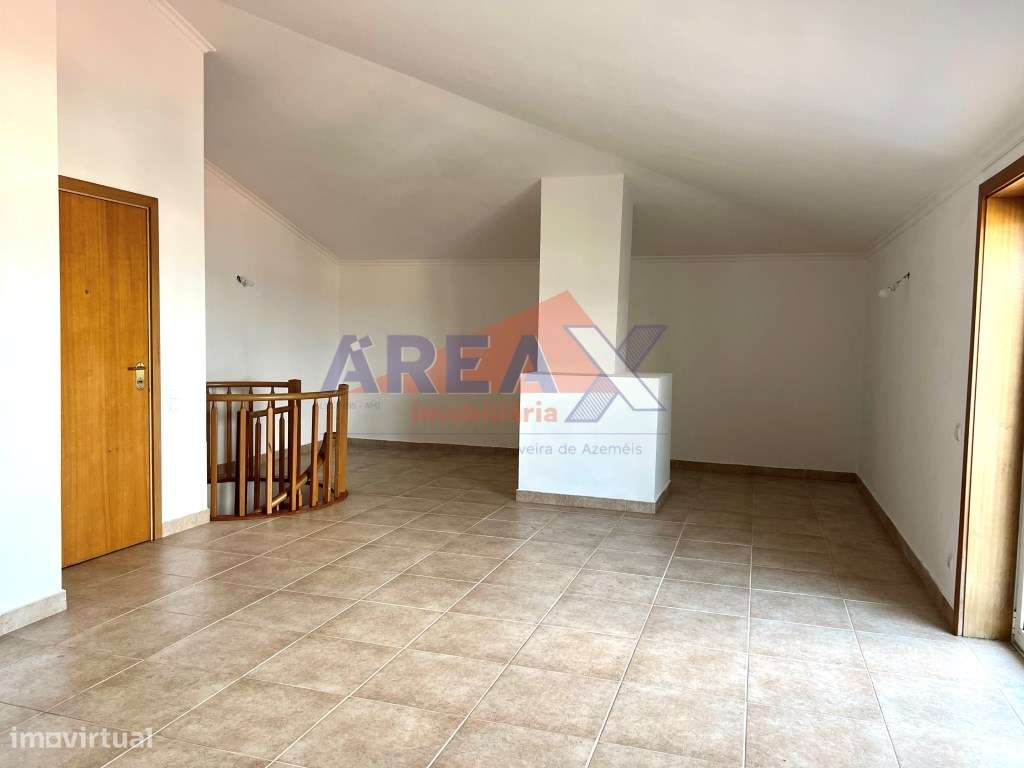 T3 Duplex com Piso Superior e Entrada Independente | Garagem | Oliv...-28