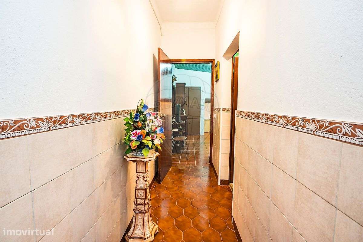 Moradia T2 para venda - Grande imagem: 2/50