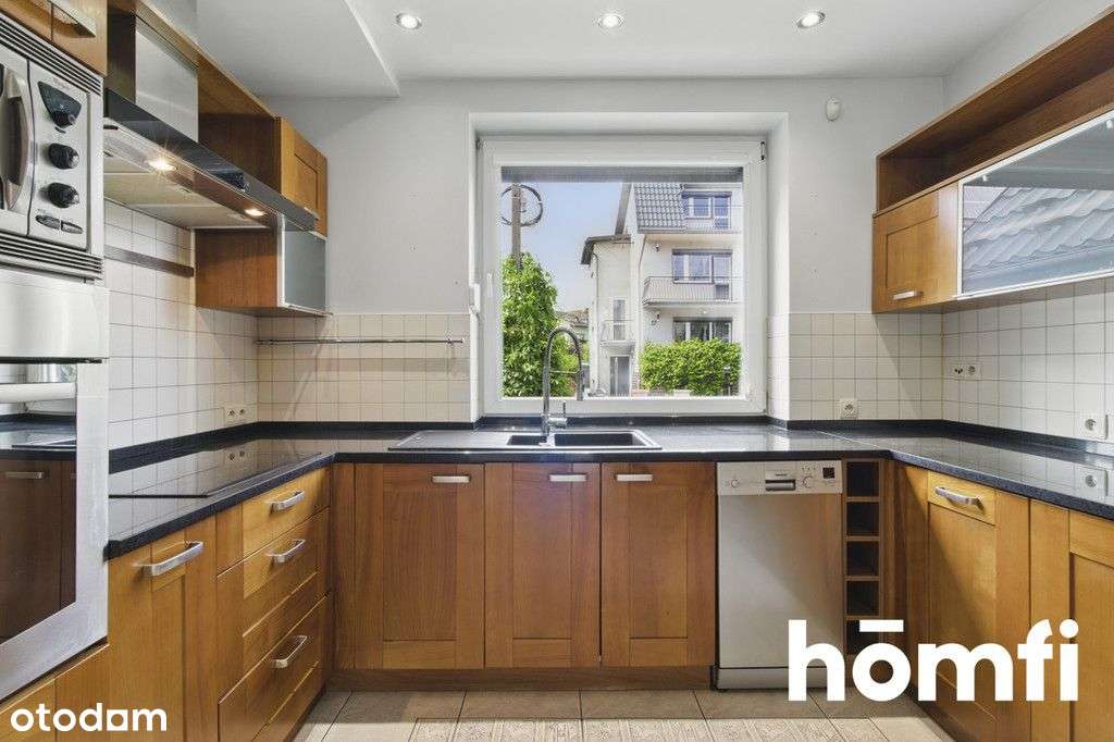 Komfortowy dom z kominkiem w spokojnej okolicy - Pełny obrazek: 5/20