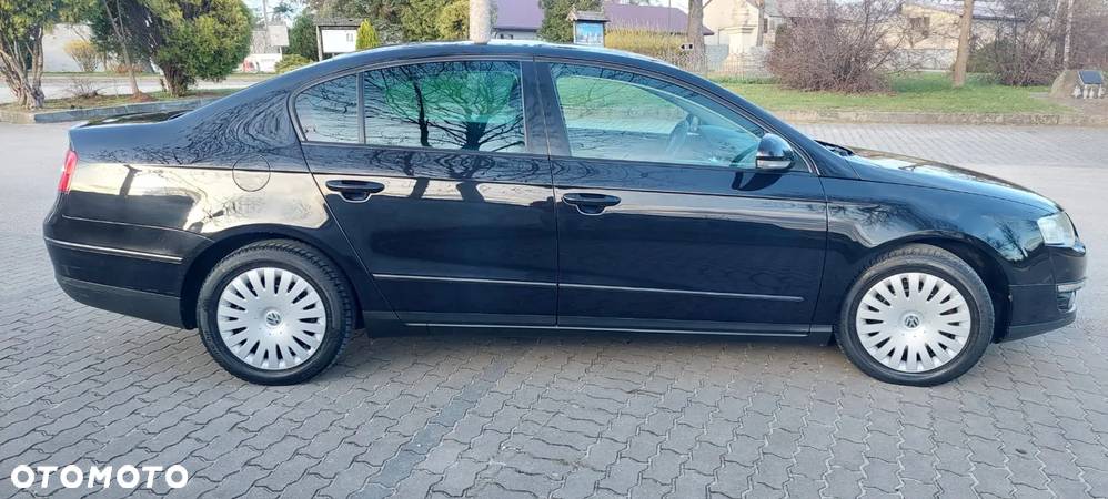 Volkswagen Passat - 5