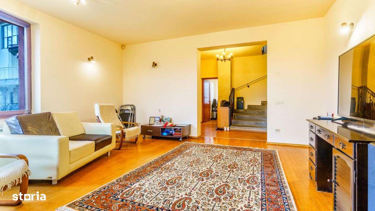 Casa de vanzare – Someseni, Cluj-Napoca | 994 mp teren | 242 mp util - Imagine principală: 4/19