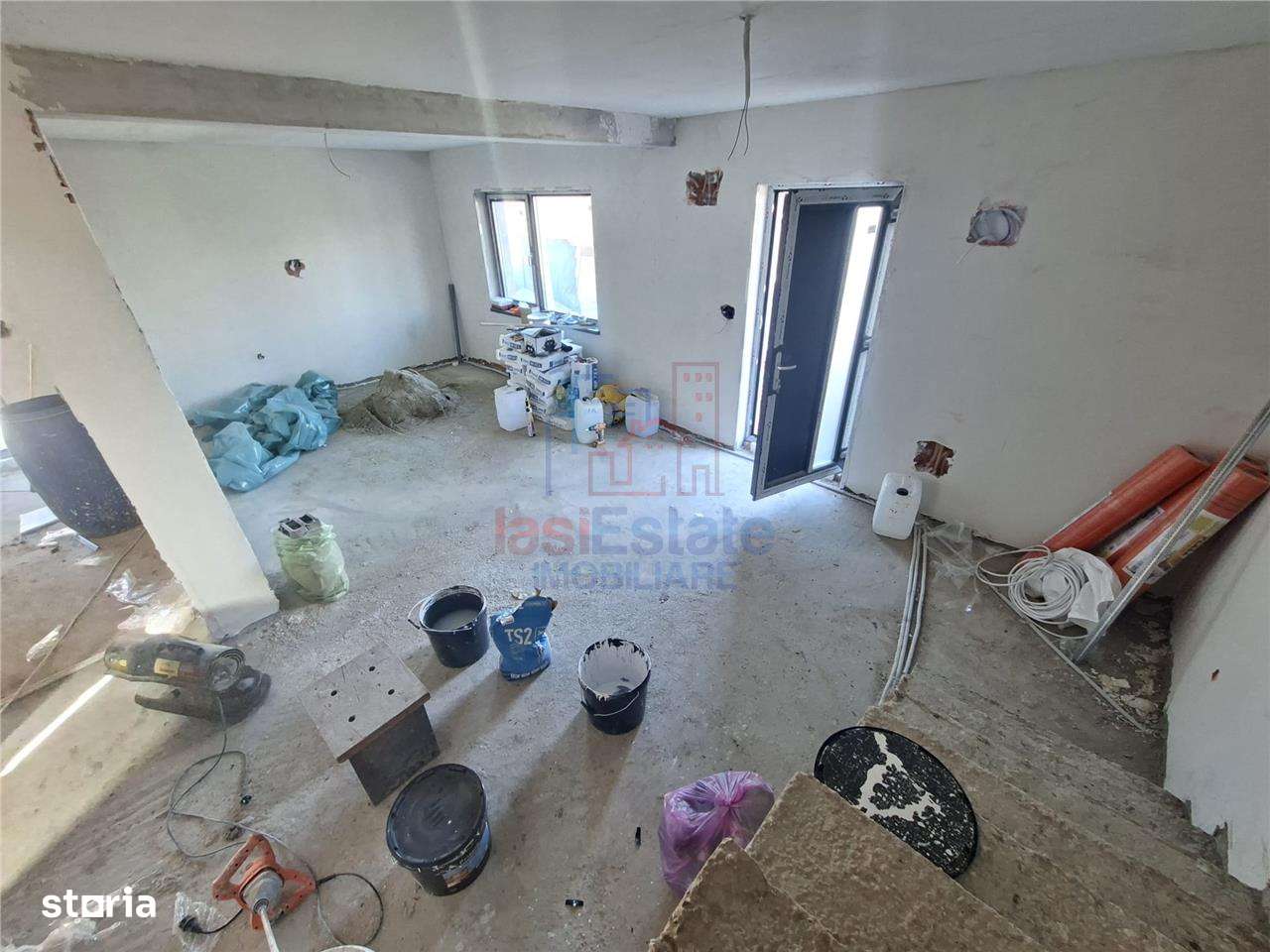 Vila Capat CUG - Lunca Cetatuii! Poti sa iti alegi finisajele!  Comisi-11