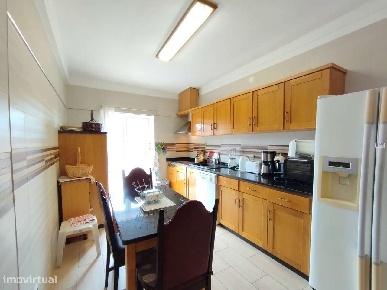 Edifício c/ 5 Apartamentos (3x T2 + 1 T3 + 1 T4) - Tortosendo - Grande imagem: 3/37