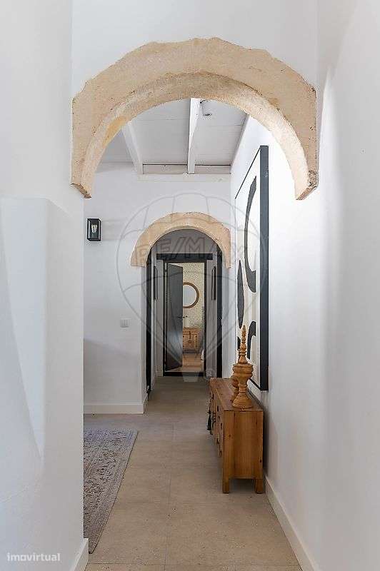 Moradia T6 para venda-8