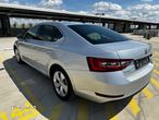 Skoda Superb 2.0 TDI DSG Ambition - 10