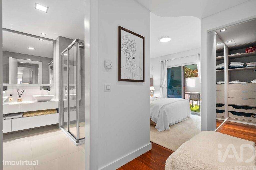 Apartamento T2 em Funchal (Sé) de 107,00 m2 - Grande imagem: 4/29