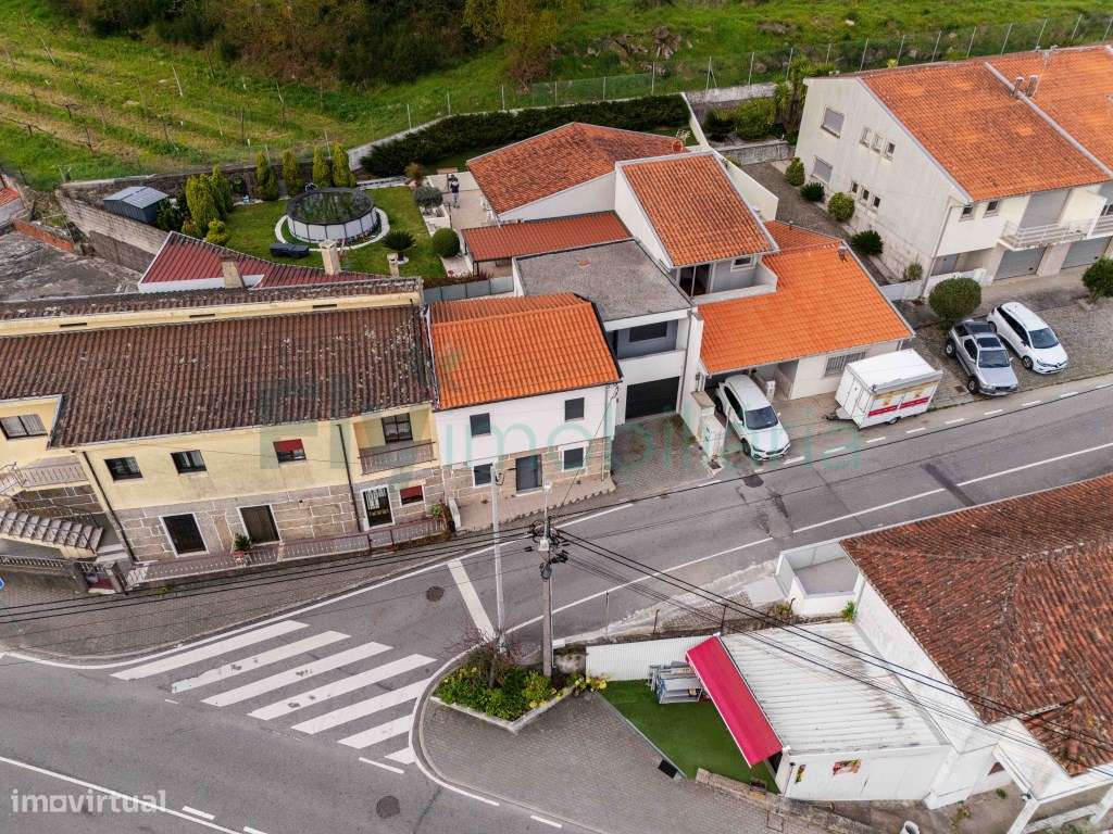 Moradia T2 + Moradia T1 Excelente Oportunidade de Investimento-43