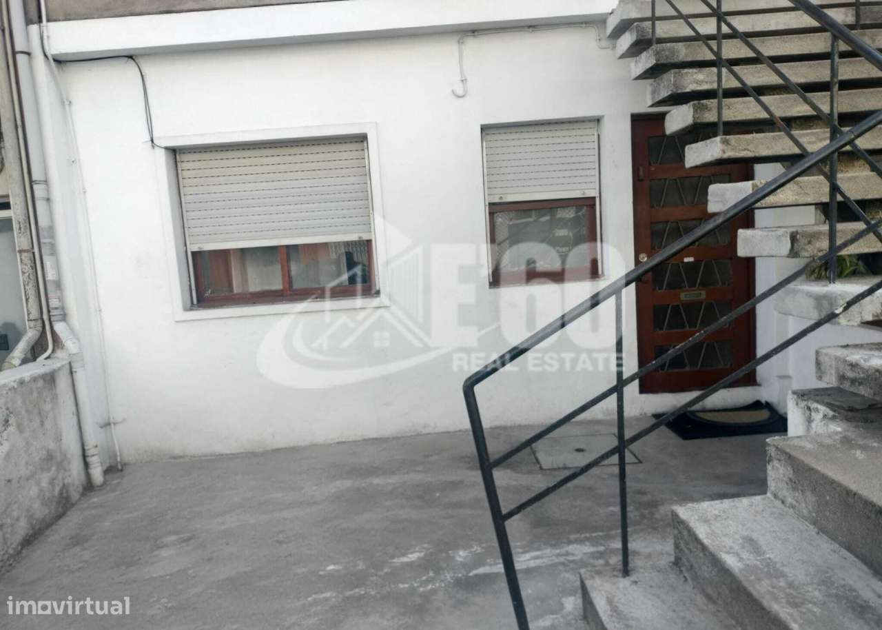 APARTAMENTO T1+1 NO CENTRO OLIVEIRA DO DOURO-8