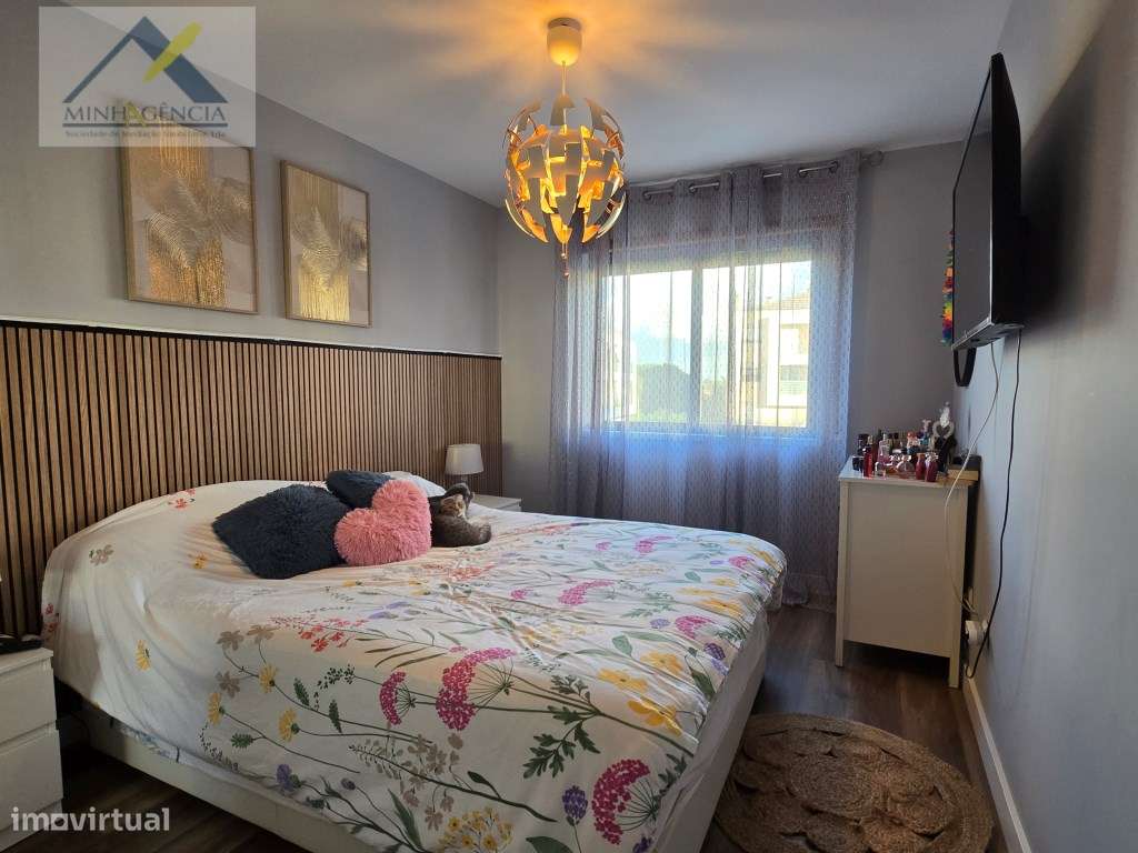 Apartamento T3 com parqueamanto na Quinta do Anjo-16