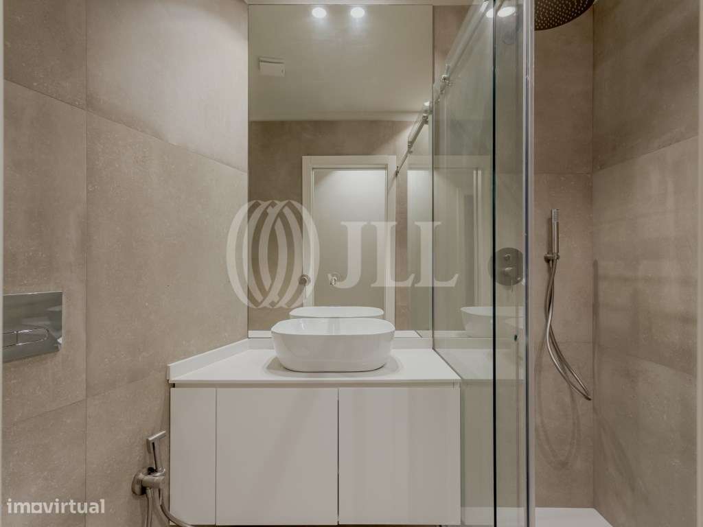 Apartamento T4 duplex jardim privativo nas Antas, Porto-13