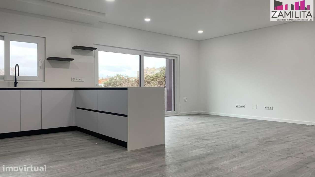 Apartamento T3 - Aldeia de Paio Pires - Grande imagem: 2/13