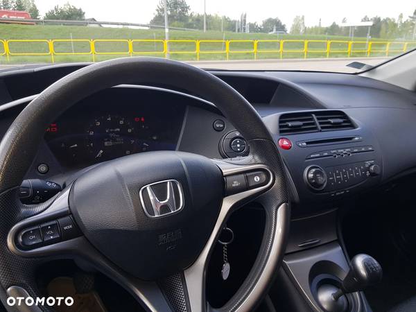 Honda Civic 1.4 Comfort - 8