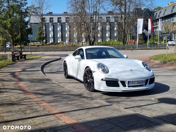 Porsche 911 Carrera GTS PDK - 4