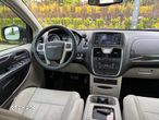 Chrysler Town & Country 3.6 Limited - 22