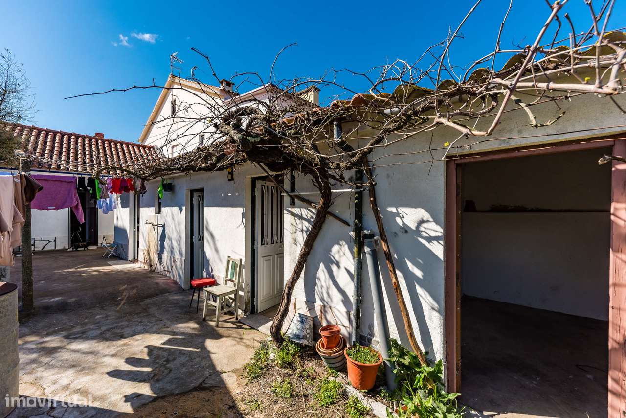 MORADIA T1 + ANEXOS E TERRENO | BEMPOSTA | ABRANTES-33