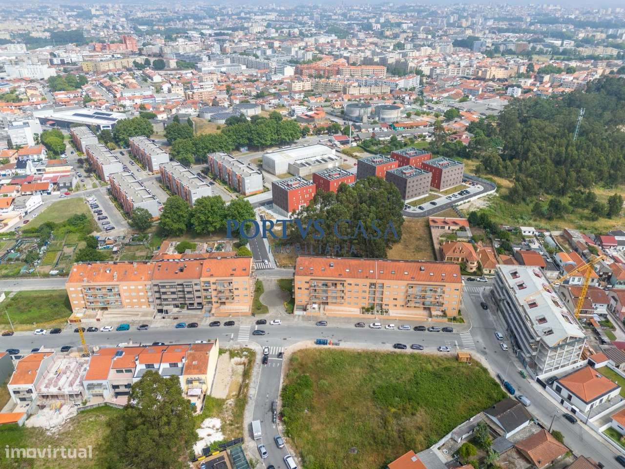 Terreno de Gaveto || Moradia Unifamiliar || Custóias-0