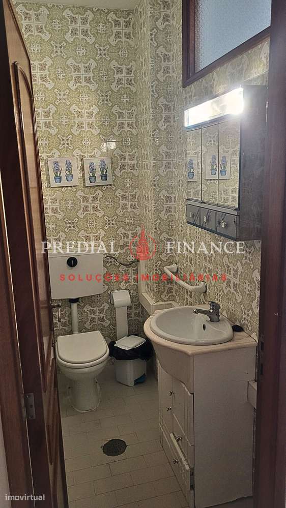 T2+1 Luminoso com Garagem Ampla em Ramalde – Zona em Valorização-6