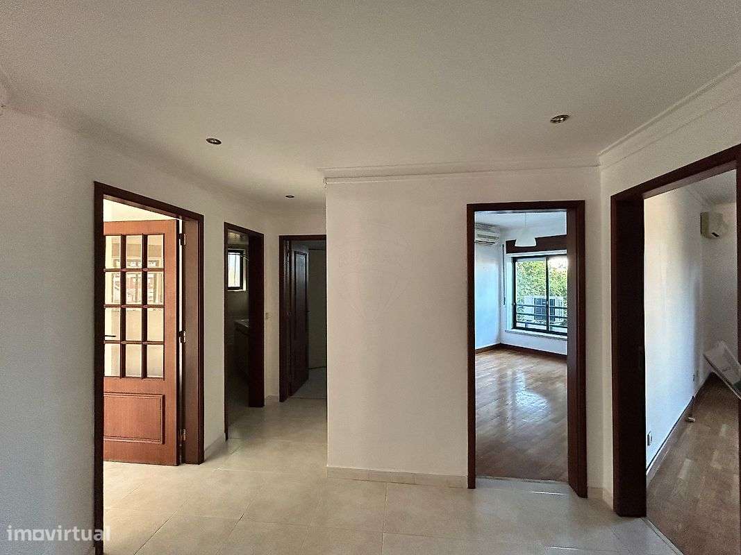 Apartamento T3 para arrendamento - Grande imagem: 2/15